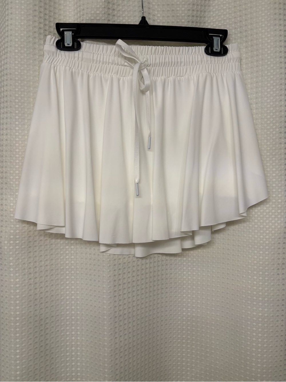 Posie White Flowy Athletic Skort Size S Pilates Princess Vibes